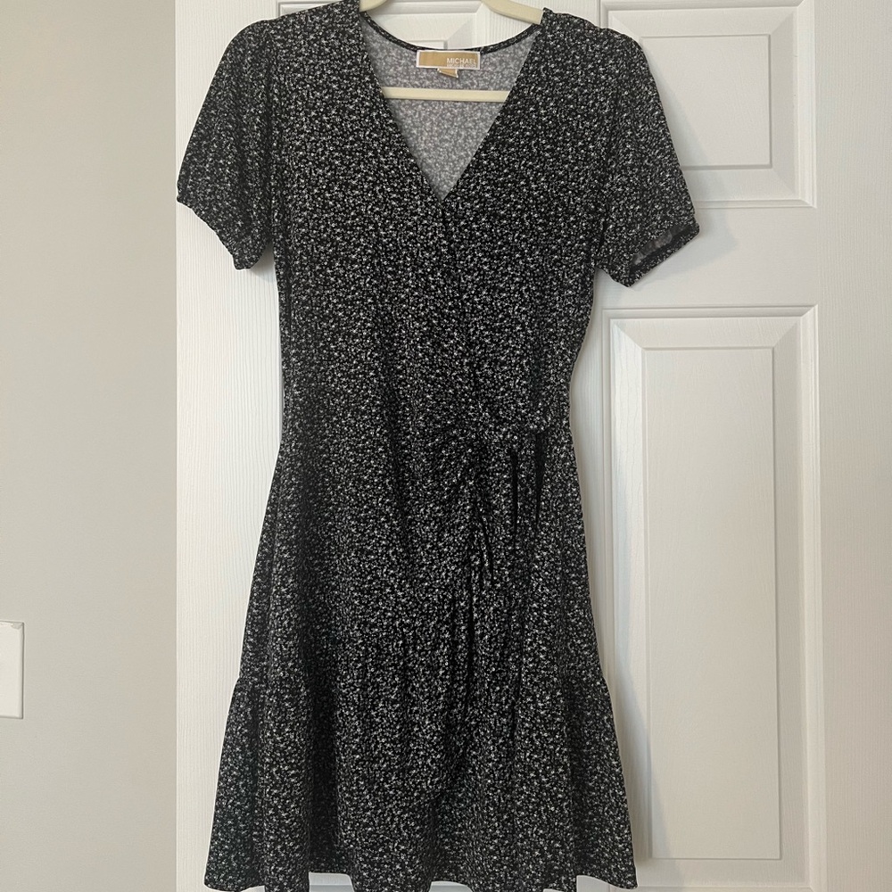 Michael Kors Black Floral Wrap-Style Mid-Thigh Length Dress